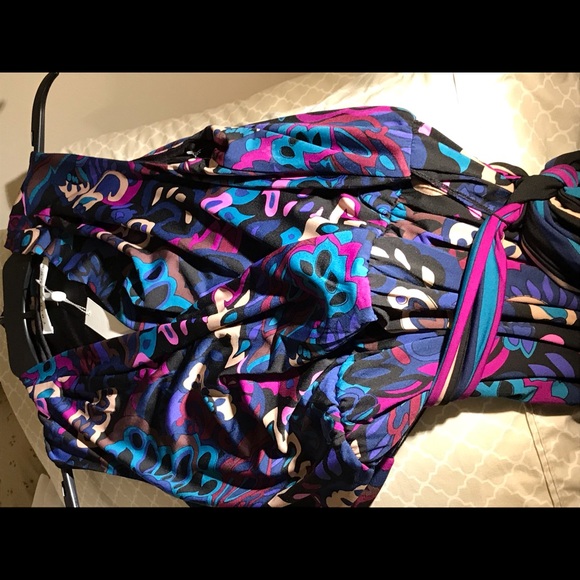 jumpsuit Trina Turk stretch material fit S/ M size - Picture 5 of 5